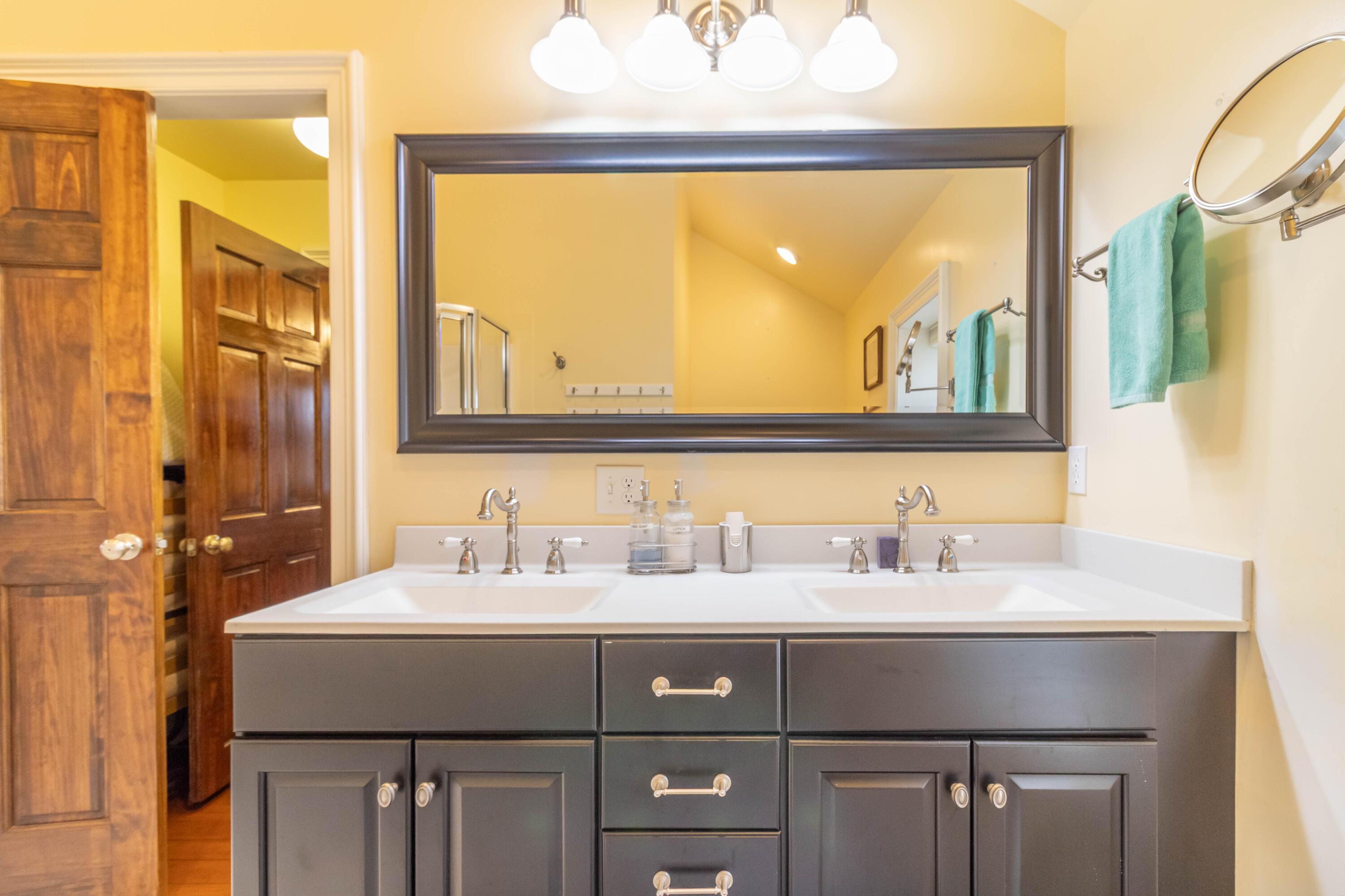41 Main Street Old Town, ME 04468 - Photo 75 of 102 Bathroom 2