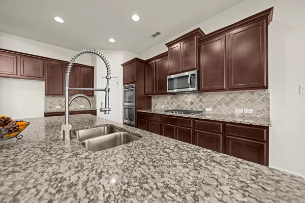 $519,900 | 1618 Quail Ridge Drive, Katy, TX 77493