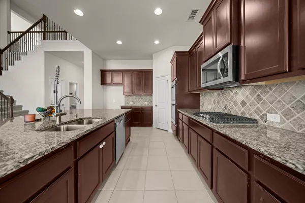 $519,900 | 1618 Quail Ridge Drive, Katy, TX 77493