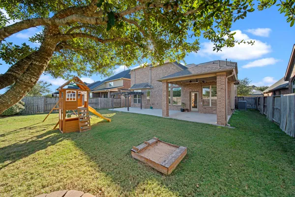 $519,900 | 1618 Quail Ridge Drive, Katy, TX 77493