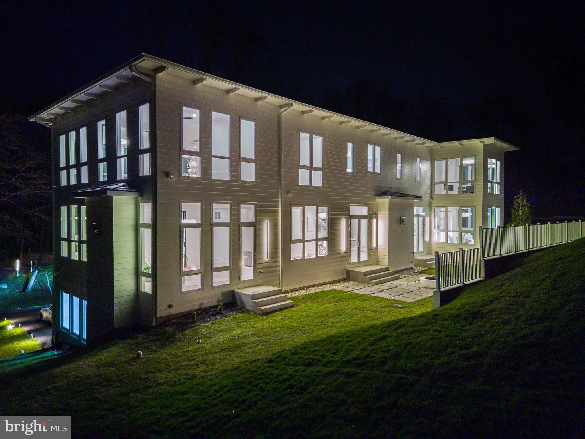 8757 Brook Road McLean, VA 22102 - Photo 51 of 51 Rear yard.