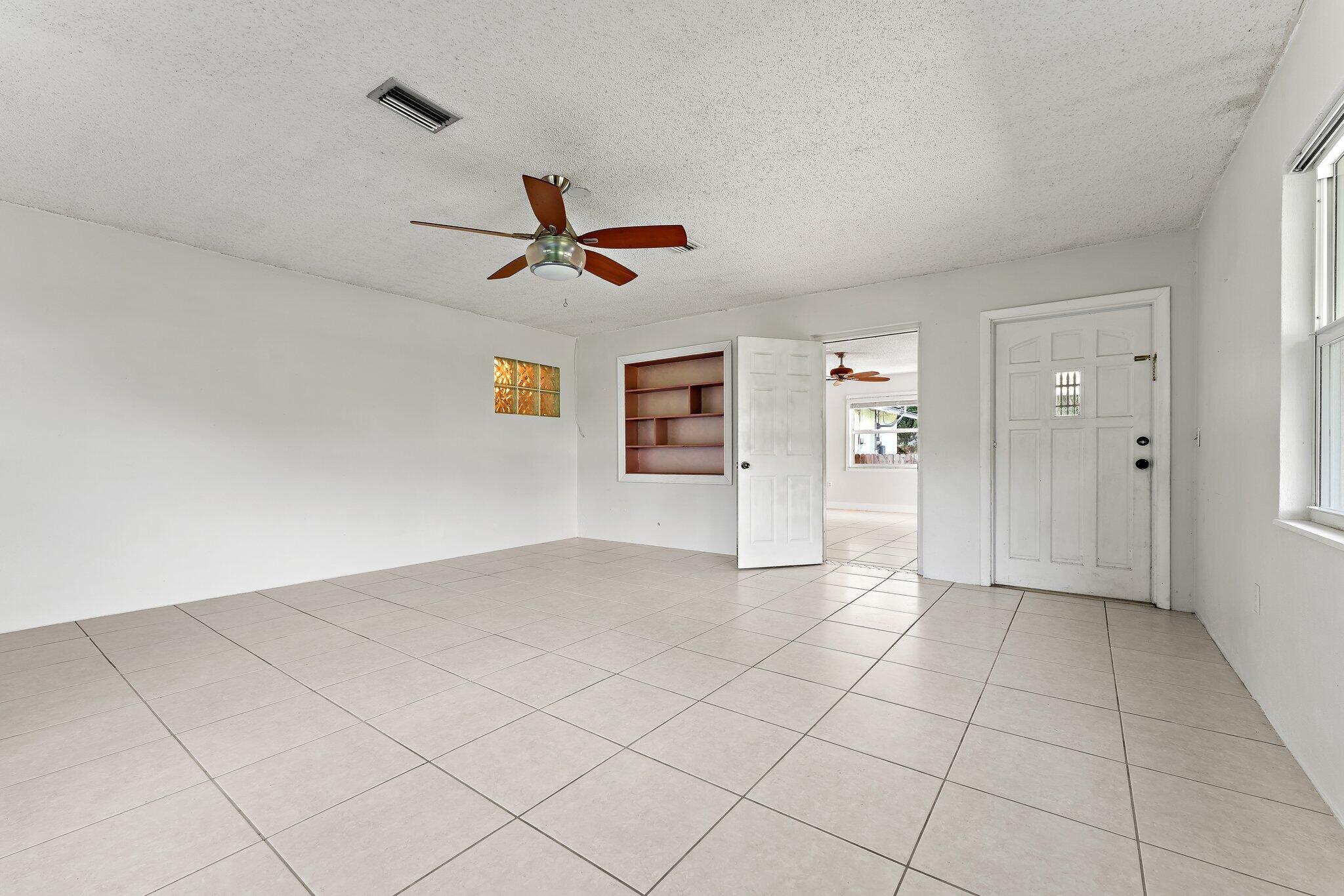 243 West Riverside Drive Jupiter, FL 33469 - Photo 31 of 67 032-243WRiversideDr-Jupiter-SMALL
