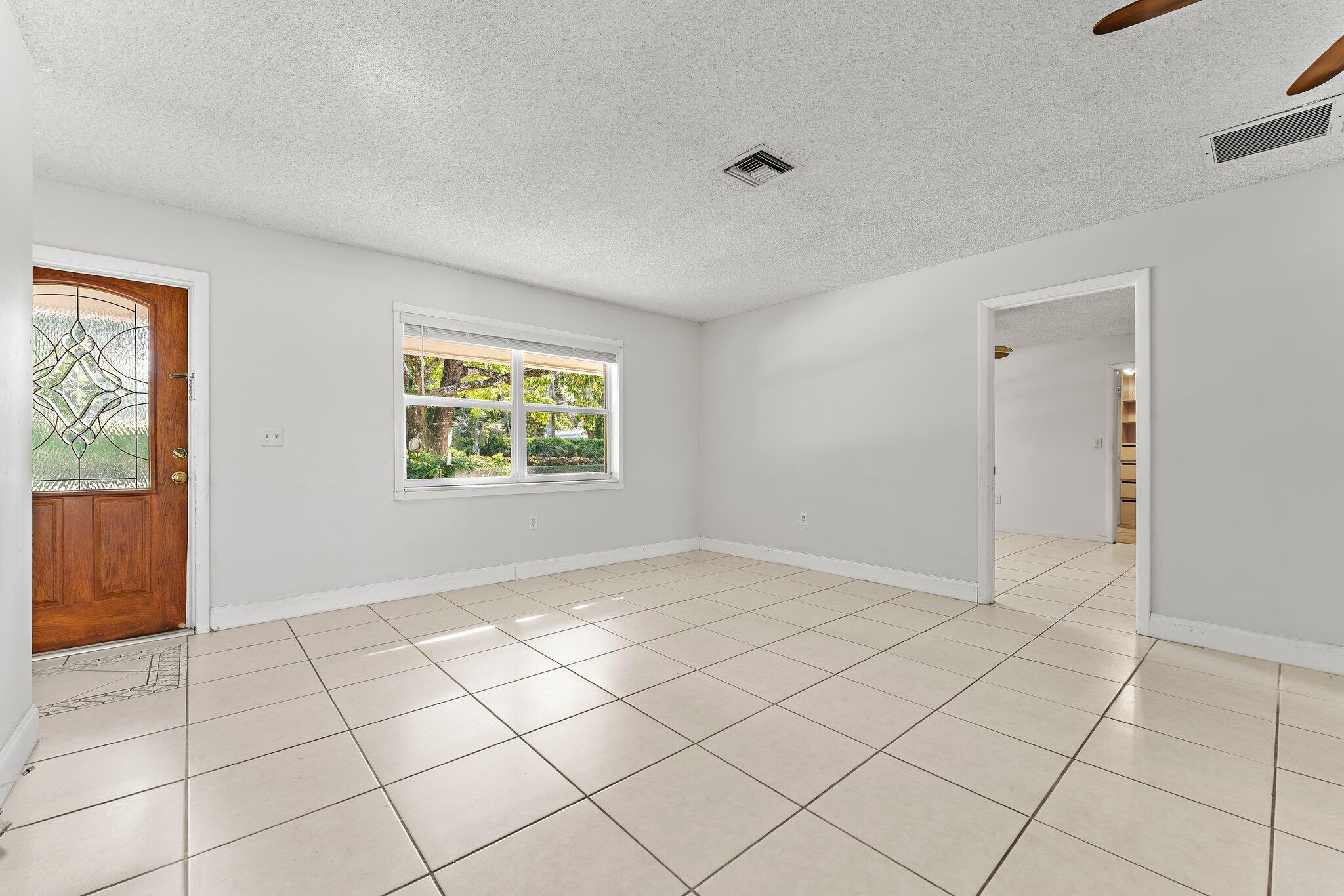 243 West Riverside Drive Jupiter, FL 33469 - Photo 10 of 67 016-243WRiversideDr-Jupiter-SMALL