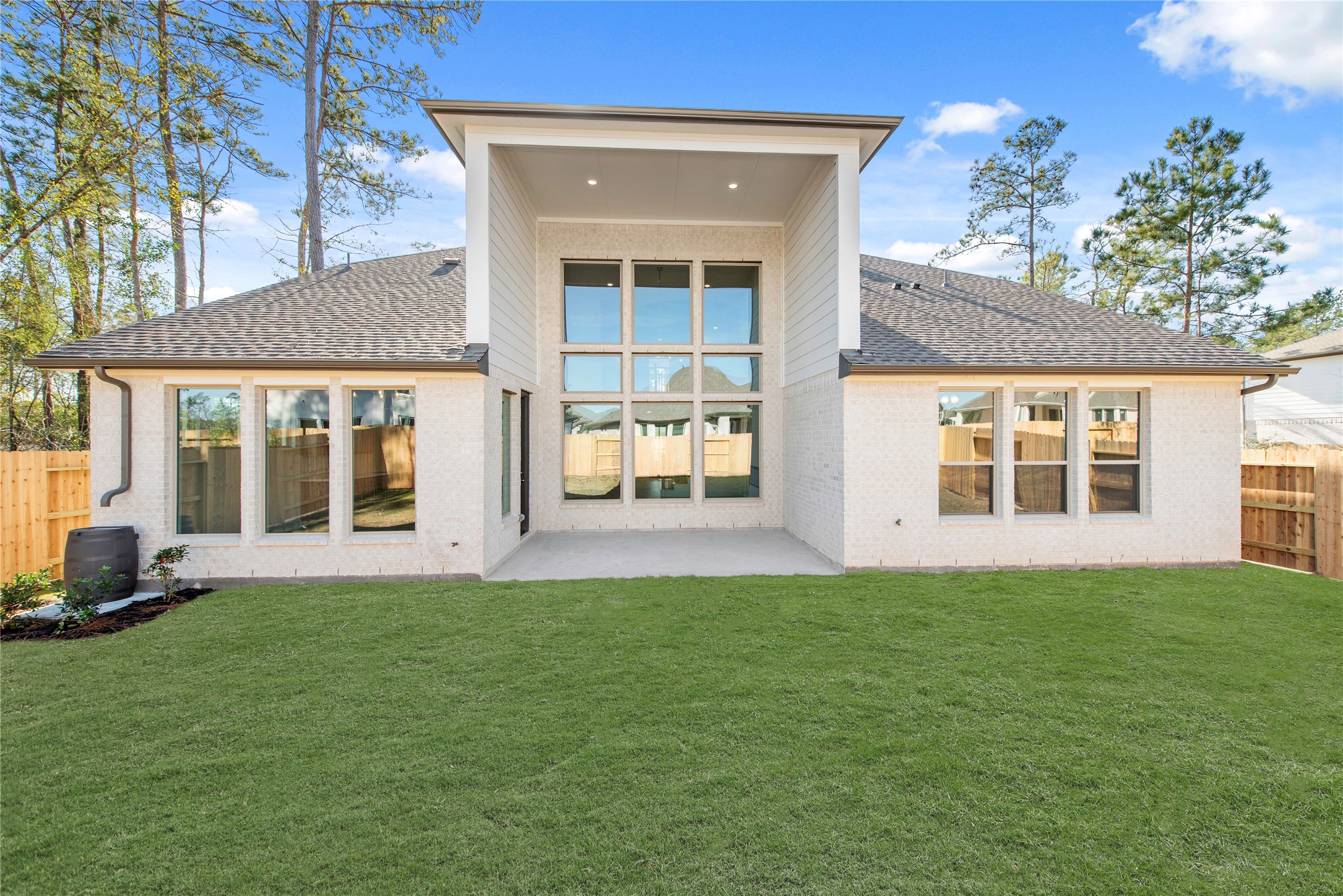 18925 Moonriver Street Conroe, TX 77302 - Photo 22 of 29 *Grass is digitally enhanced.