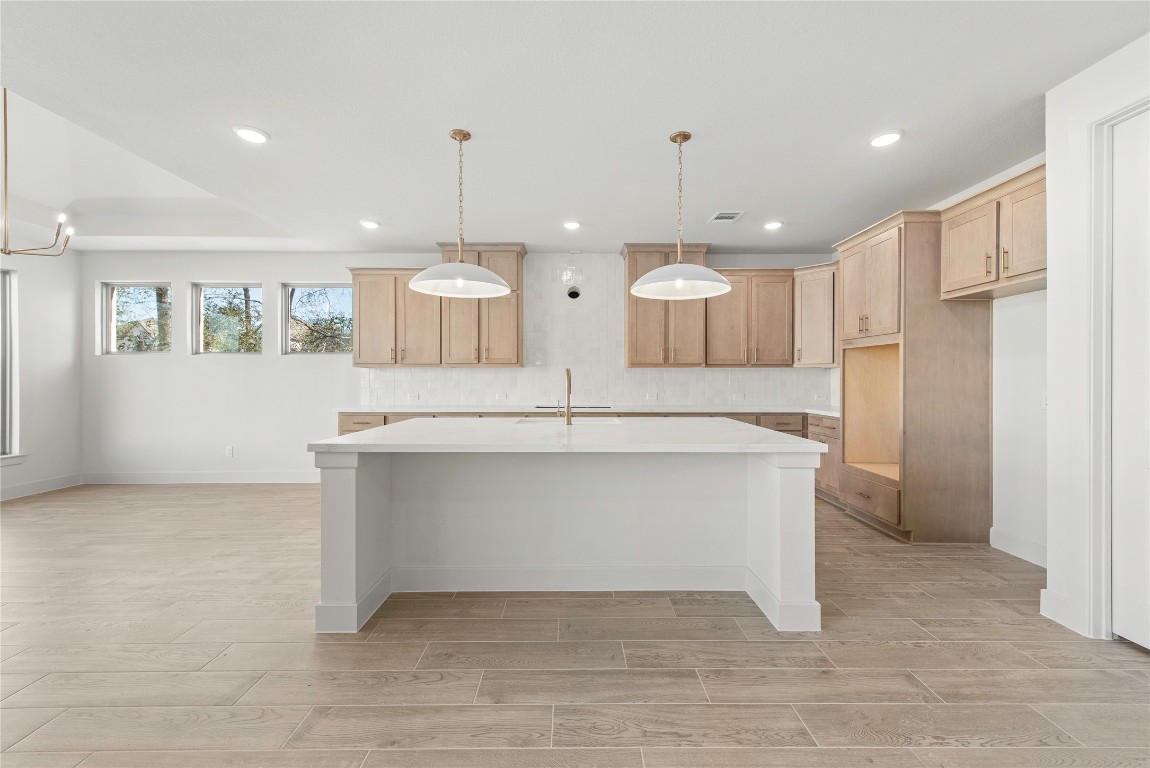 18925 Moonriver Street Conroe, TX 77302 - Photo 5 of 29