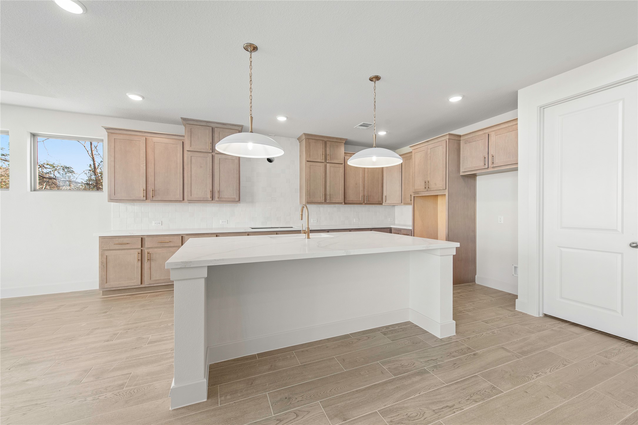 18925 Moonriver Street Conroe, TX 77302 - Photo 6 of 29