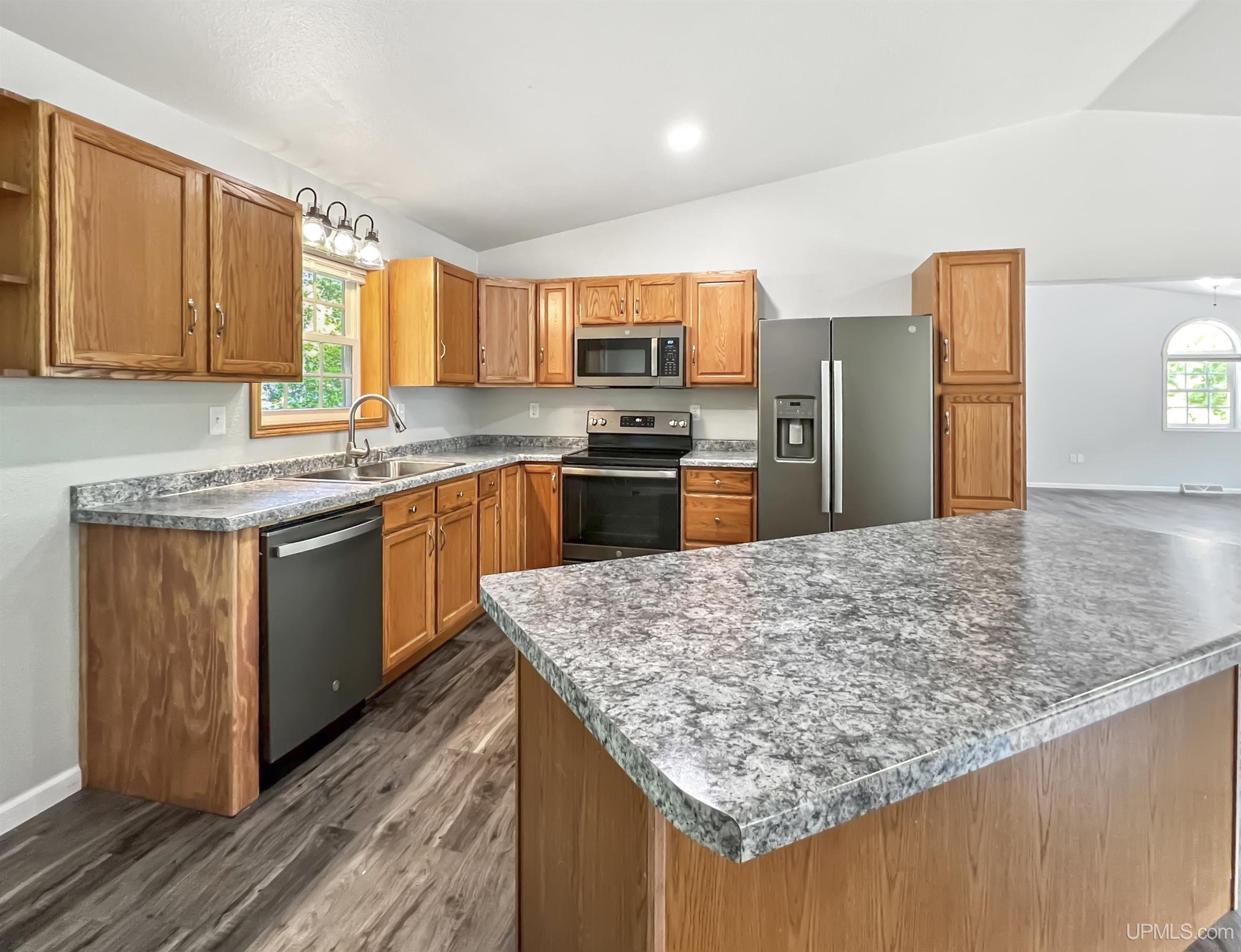 W4170 Schroeder Road Marinette, WI 54143 - Photo 16 of 53 Gallery Image 16