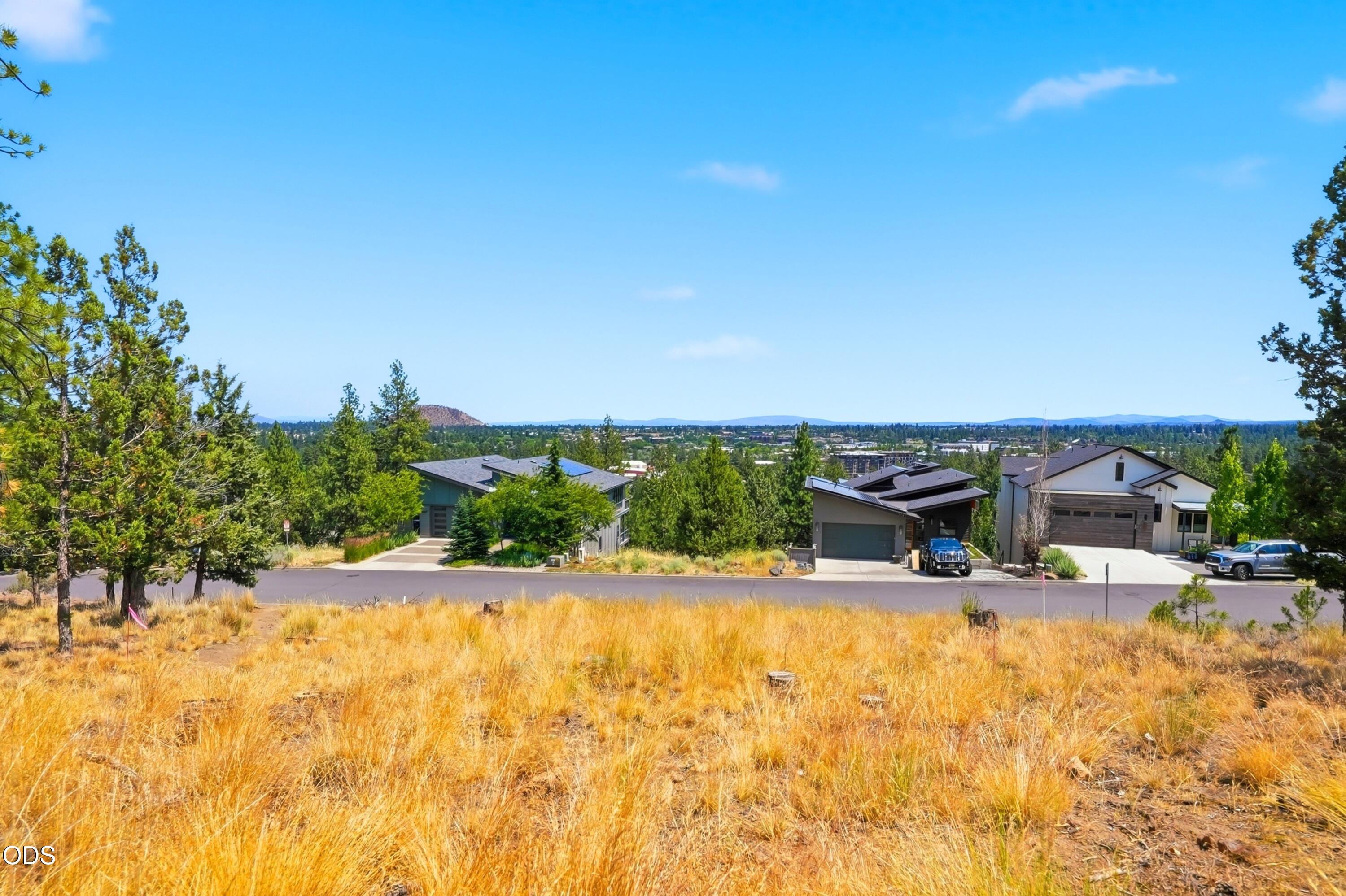 1738 Southwest Troon Avenue Bend, OR 97702 - Photo 31 of 38