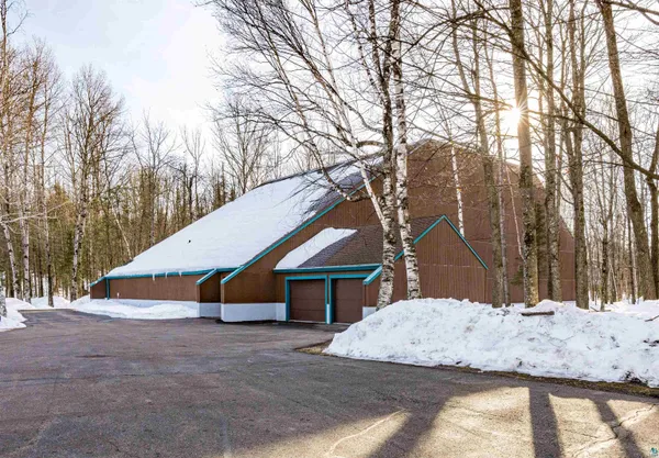 $2,700,000 | 5781 South Pike Lake Road, Duluth, MN 55811