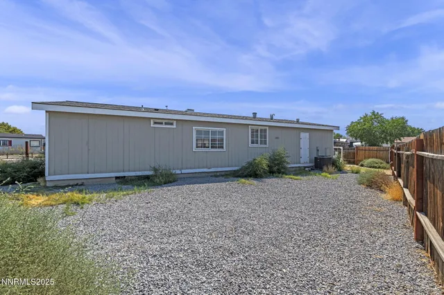$319,900 | 870 Jennys Lane, Fernley, NV 89408