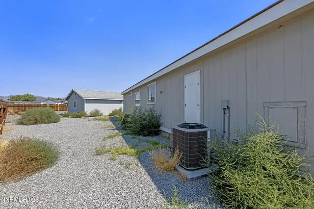 $319,900 | 870 Jennys Lane, Fernley, NV 89408