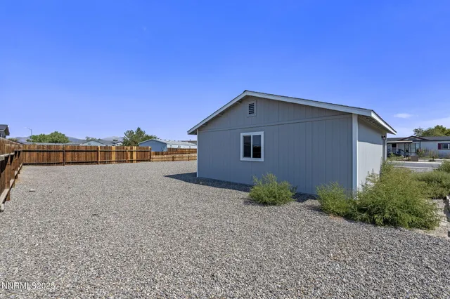 $319,900 | 870 Jennys Lane, Fernley, NV 89408