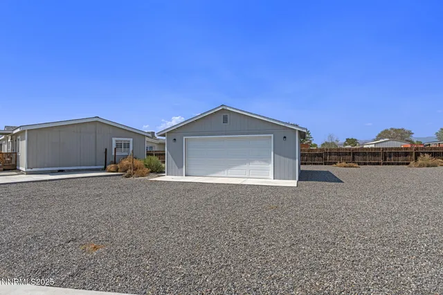 $319,900 | 870 Jennys Lane, Fernley, NV 89408