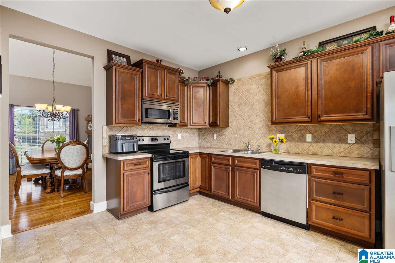 316 Cromwell Alabaster, AL 35114 - Photo 10 of 37