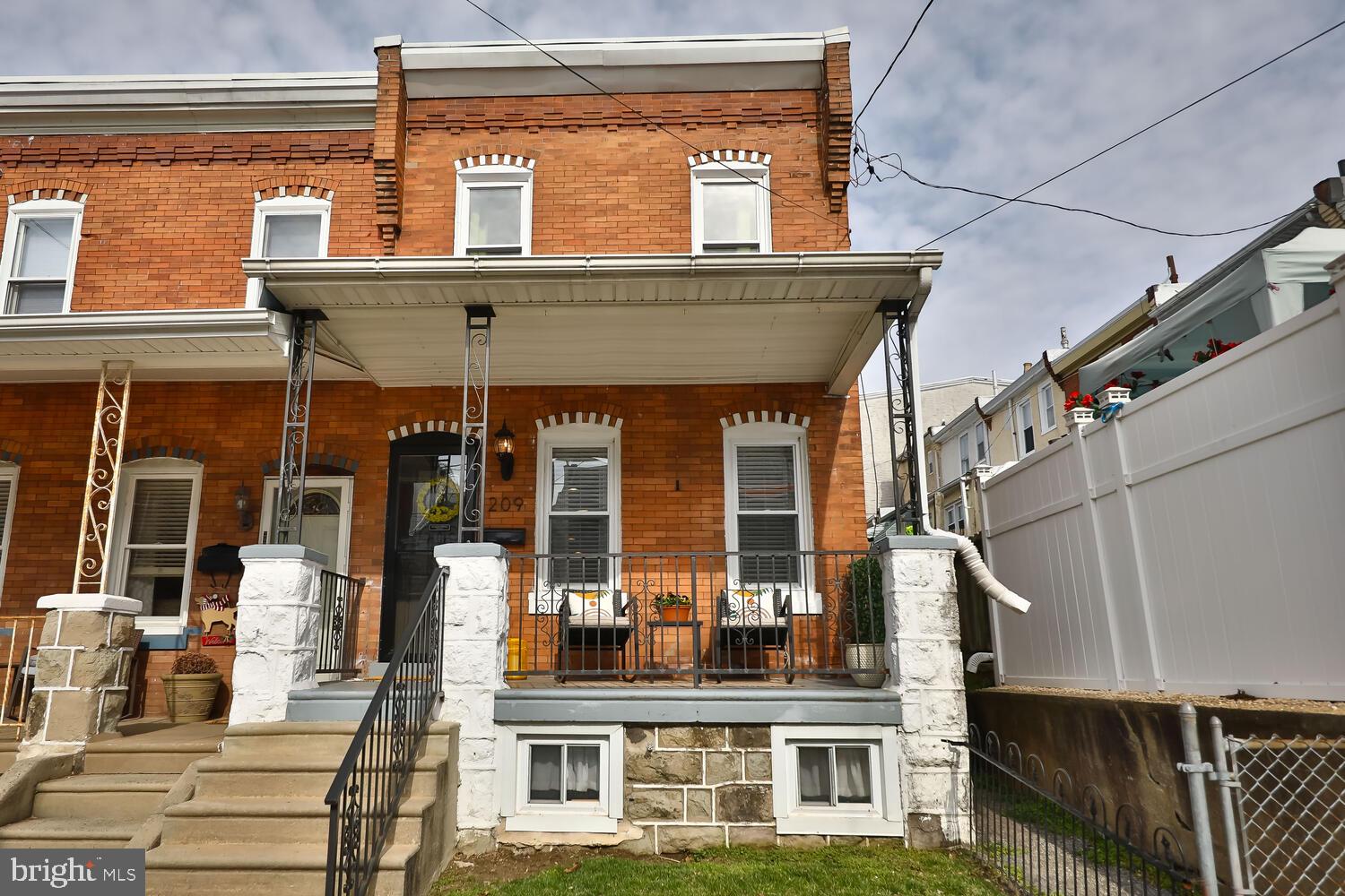 209 Ripka Street Philadelphia, PA 19127 - Photo 1 of 33
