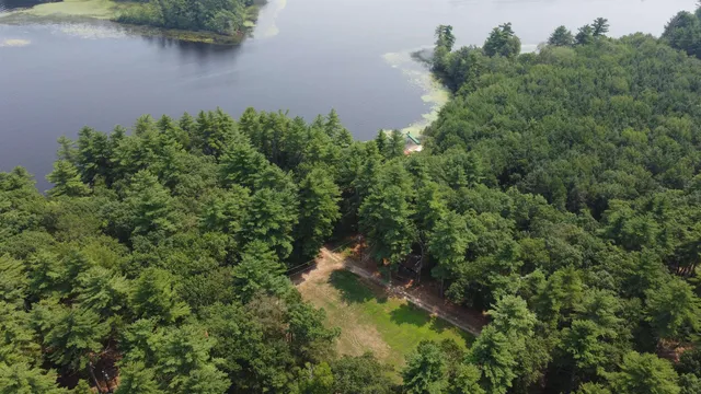 $3,750,000 | 12 West Shore Park Road, Kingston, NH 03848