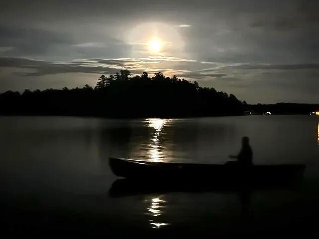 $3,750,000 | 12 West Shore Park Road, Kingston, NH 03848