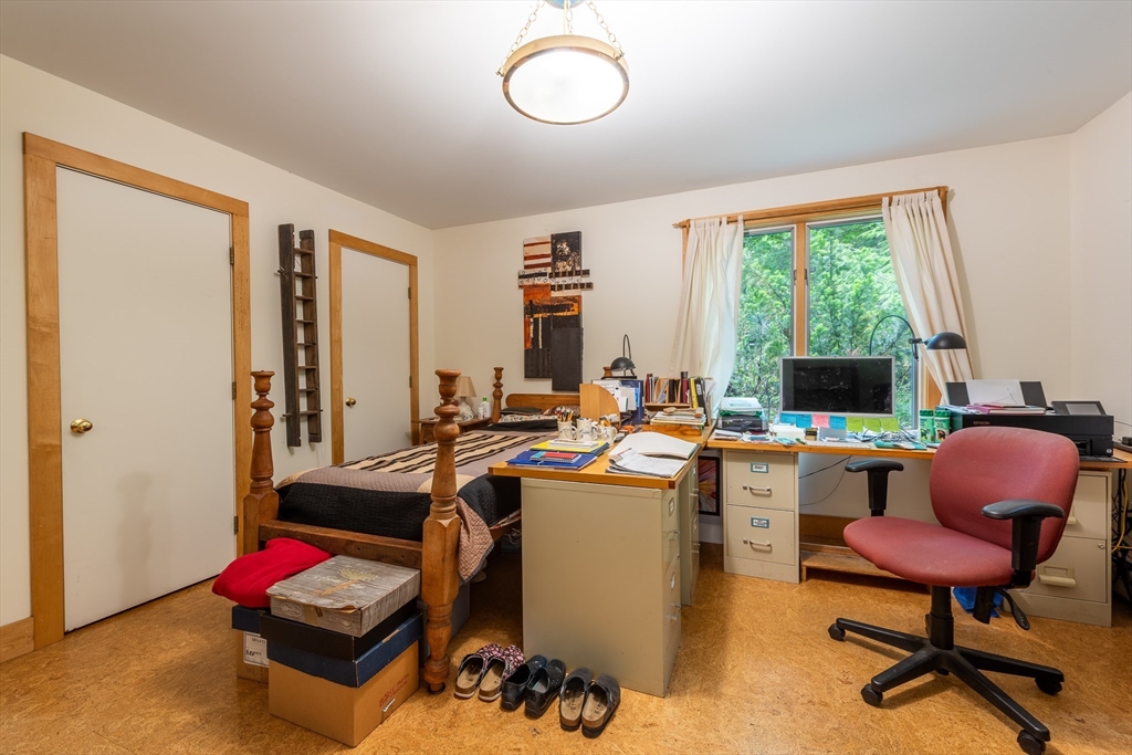 71 Morgan Circle Amherst, MA 01002 - Photo 28 of 42