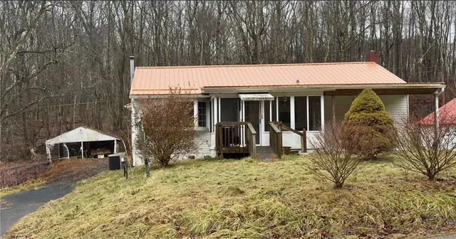 $149,900 | 455 Adrian Sherrett Road, Adrian, PA 16210