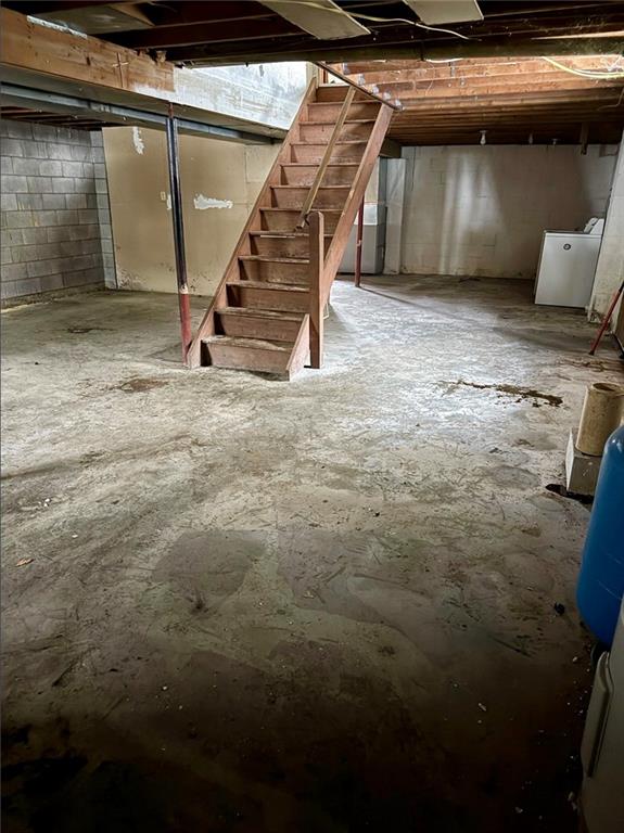 455 Adrian Sherrett Road Adrian, PA 16210 - Photo 13 of 16 a view of entryway