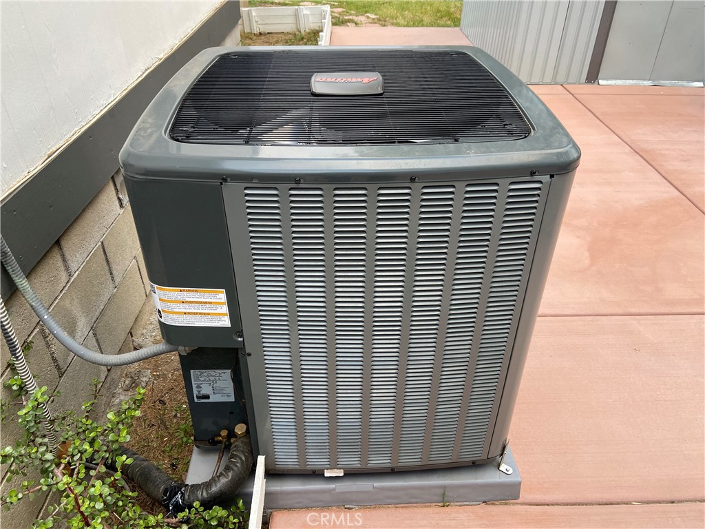 26480 Steinhoff Avenue Hemet, CA 92545 - Photo 12 of 72