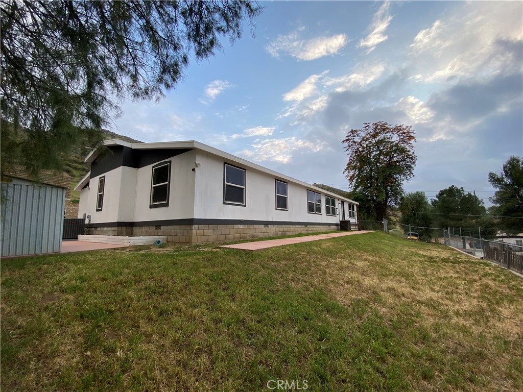 26480 Steinhoff Avenue Hemet, CA 92545 - Photo 4 of 72