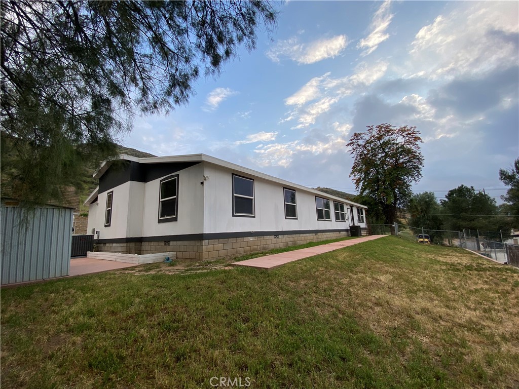 26480 Steinhoff Avenue Hemet, CA 92545 - Photo 10 of 72