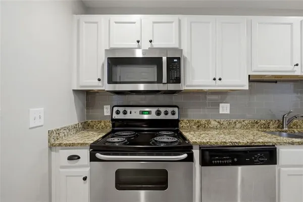 $1,795 | 210 Sampson Street Northeast, Unit 5, Atlanta, GA 30312