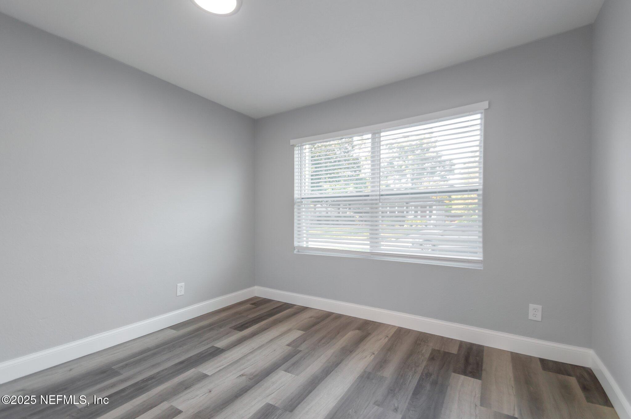1759 Planters Road Jacksonville, FL 32207 - Photo 14 of 16 large-01943256-2beb-7001-8593-a63dbb1ea1