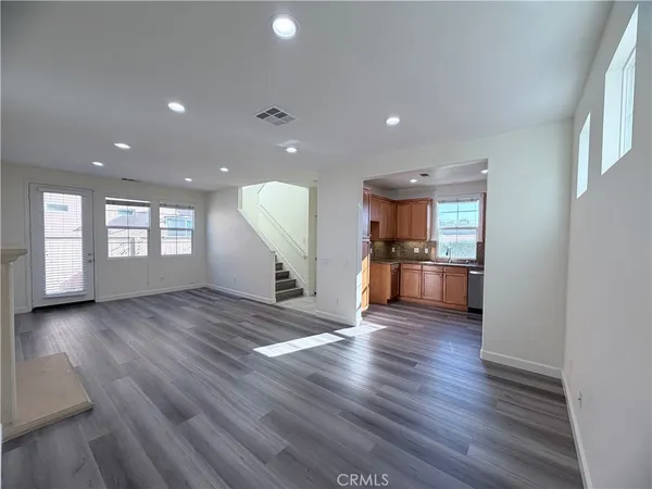 $3,900 | 22520 Venice Street, Carson, CA 90745