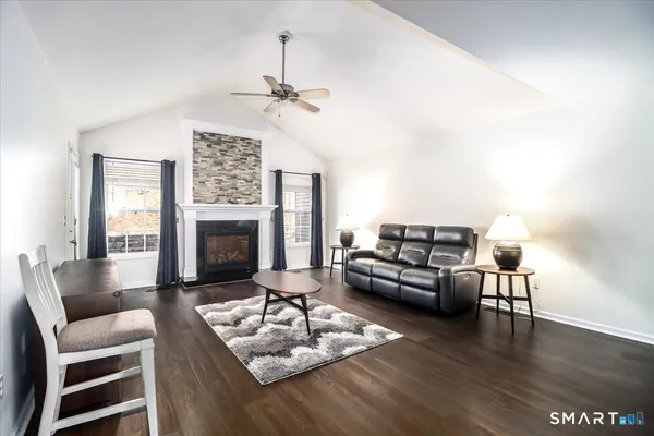 $450,000 | 87 Haley Lane, Unit 87, Newtown, CT 06482