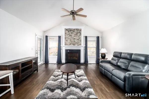 $450,000 | 87 Haley Lane, Unit 87, Newtown, CT 06482