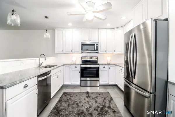 $450,000 | 87 Haley Lane, Unit 87, Newtown, CT 06482