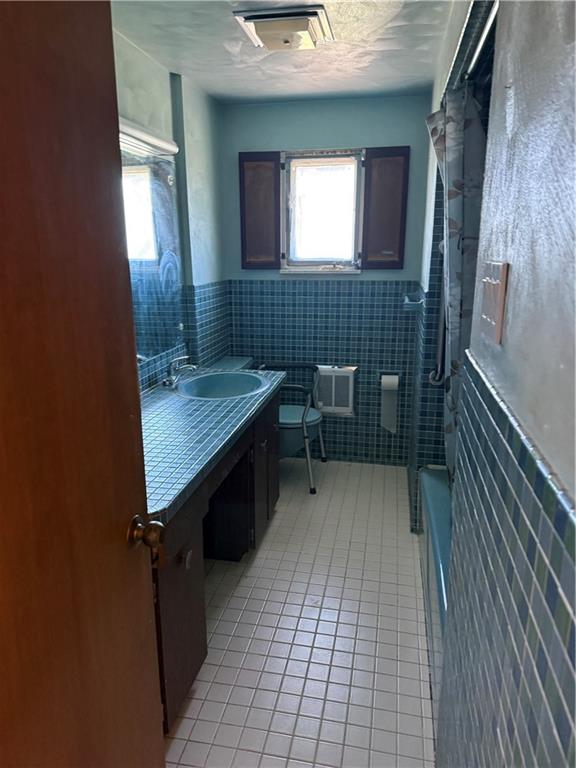 220 Rutledge Drive Canonsburg, PA 15317 - Photo 17 of 35