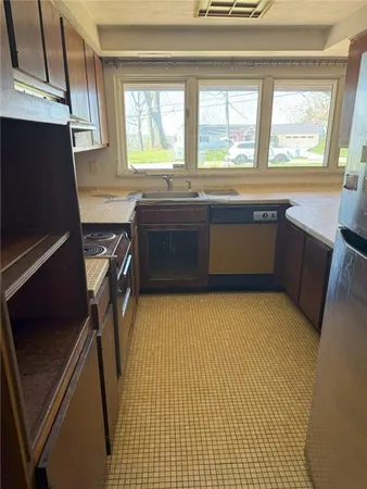 $399,000 | 220 Rutledge Drive, Canonsburg, PA 15317