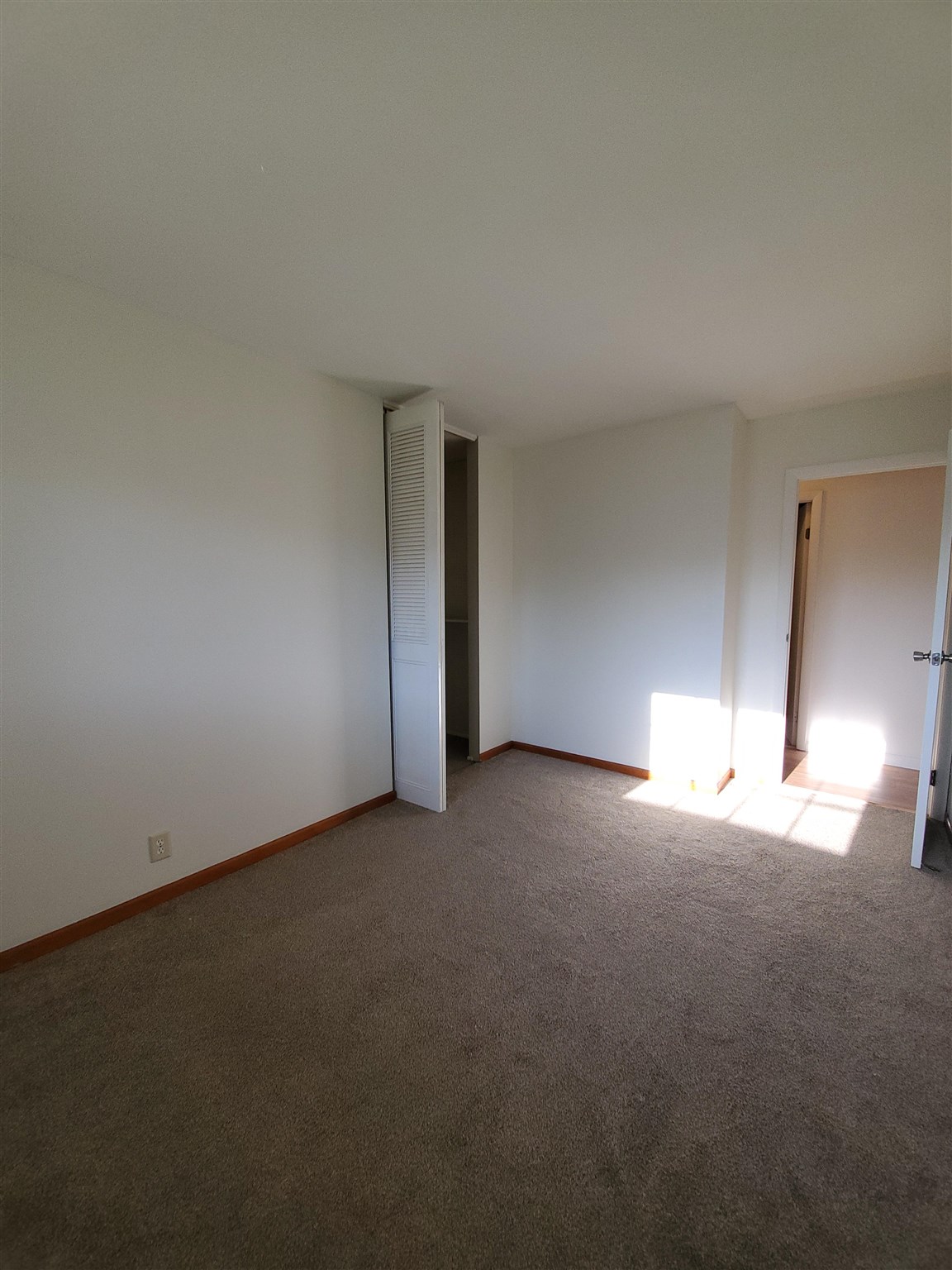 4540 Southwest MacGregor Road South Bend, IN 46614 - Photo 15 of 25 Gallery Image 15