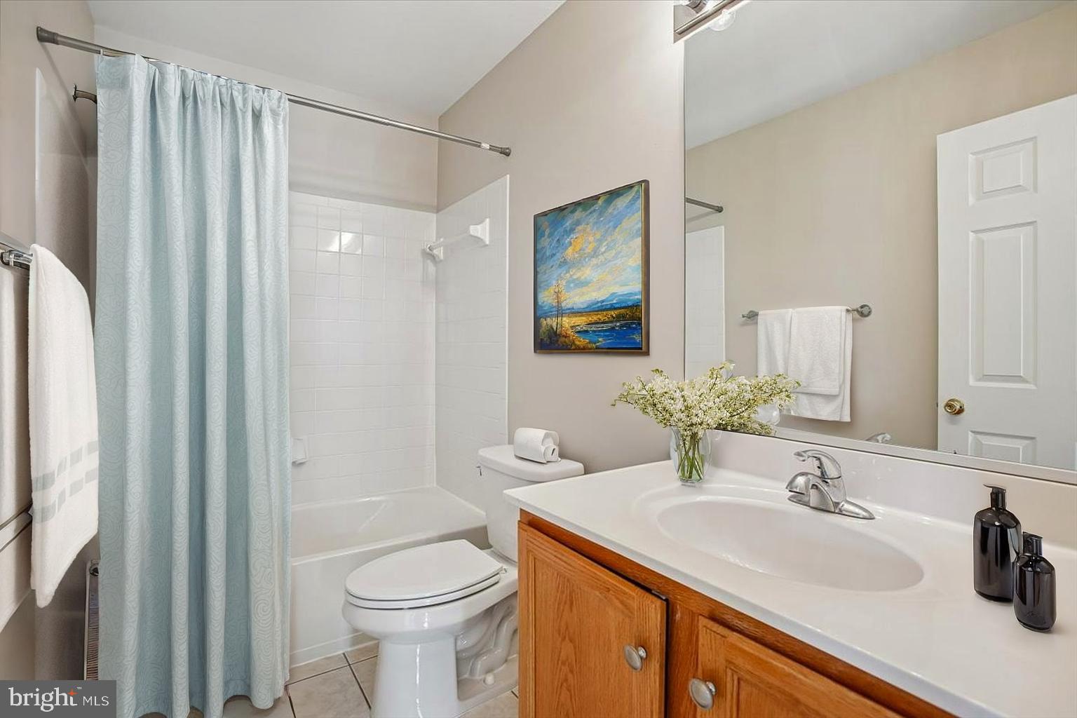 6354 Dakine Circle Springfield, VA 22150 - Photo 29 of 37 second upper level full bath