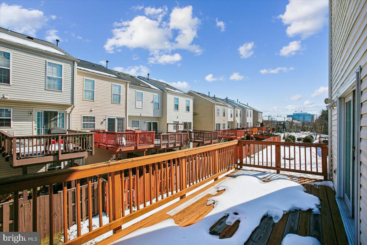 6354 Dakine Circle Springfield, VA 22150 - Photo 32 of 37