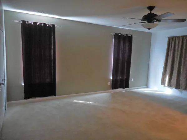 $2,000 | 824 West Summerfield Gln Circle, Ann Arbor, MI 48103