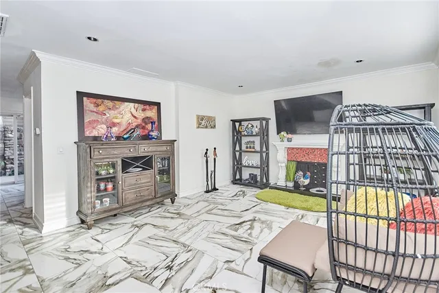 $668,800 | 11742-11742 215th Street, Unit 8, Lakewood, CA 90715