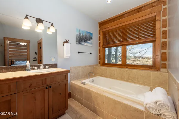 $998,000 | 220 Thompson Road, Granby, CO 80446