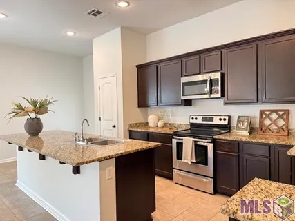 $308,000 | 37194 Corvette Drive, Prairieville, LA 70769