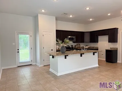 $308,000 | 37194 Corvette Drive, Prairieville, LA 70769