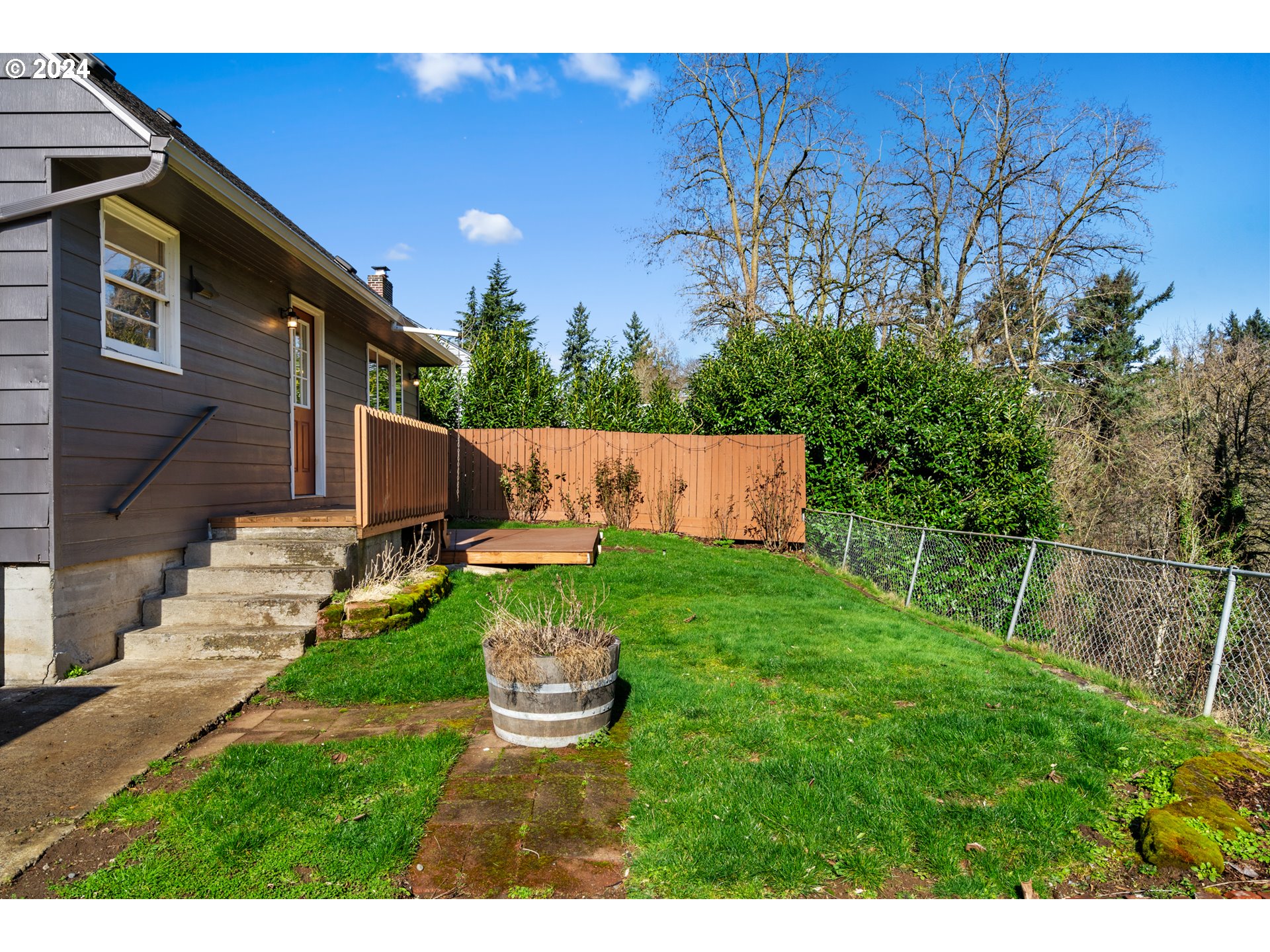 4313 Northeast Valley View Lane Vancouver, WA 98663 - Photo 46 of 48 a view of yard with green space