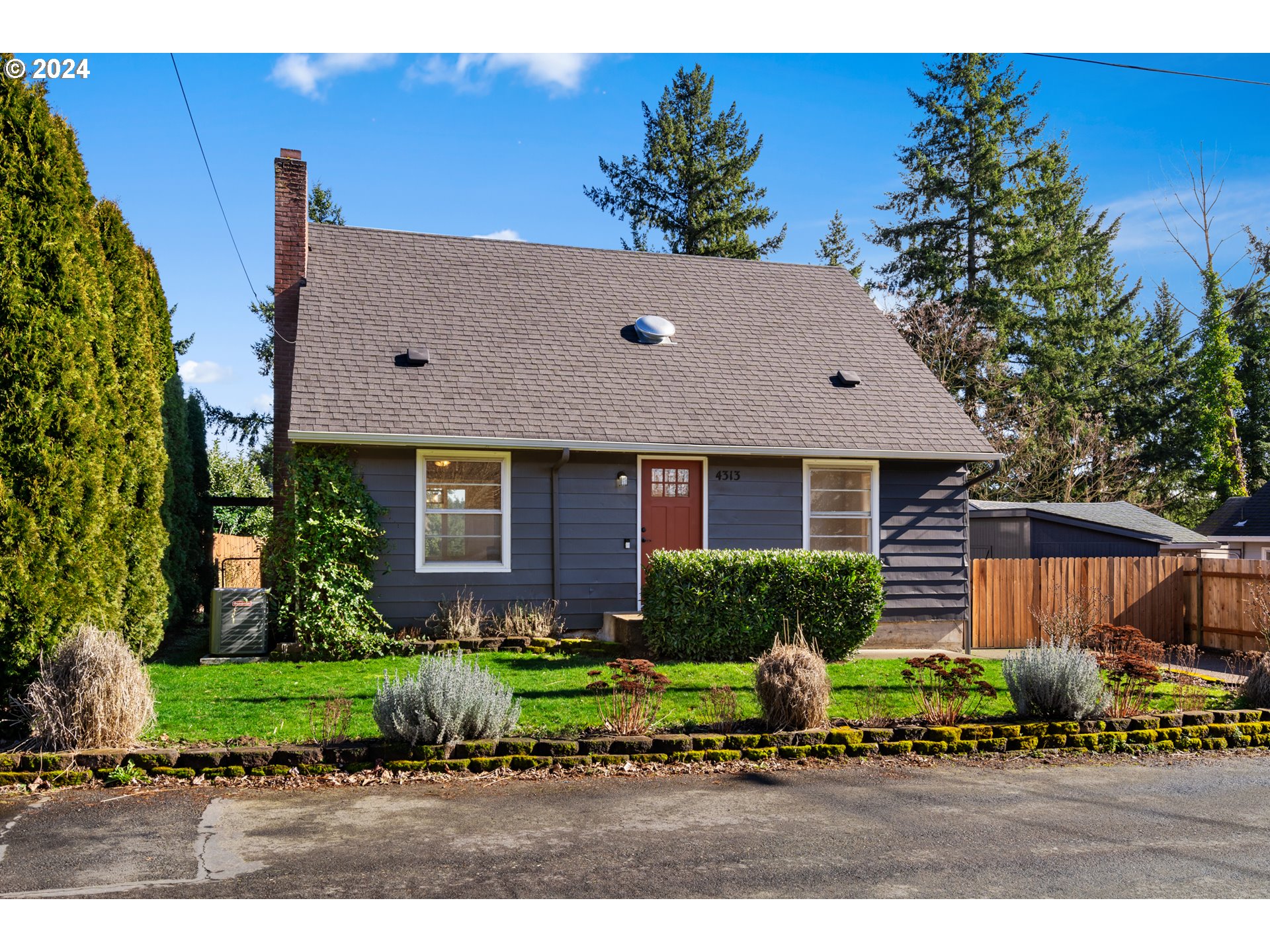 4313 Northeast Valley View Lane Vancouver, WA 98663 - Photo 10 of 48 a view of a yard in front of a house