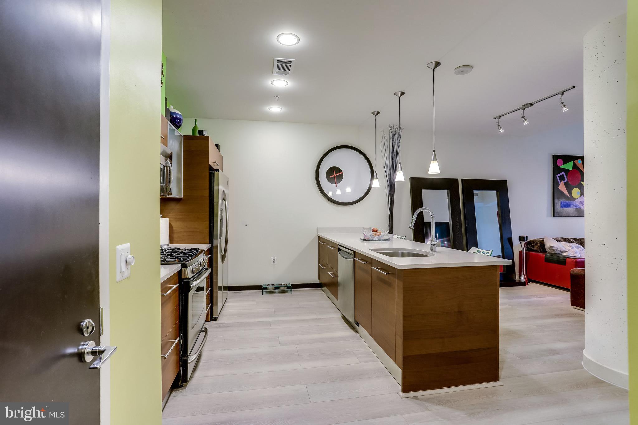12025 New Dominion Parkway, Unit 104 Reston, VA 20190 - Photo 3 of 44