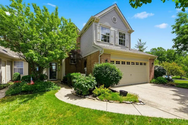 $299,900 | 490 Madeira Court, Cincinnati, OH 45255