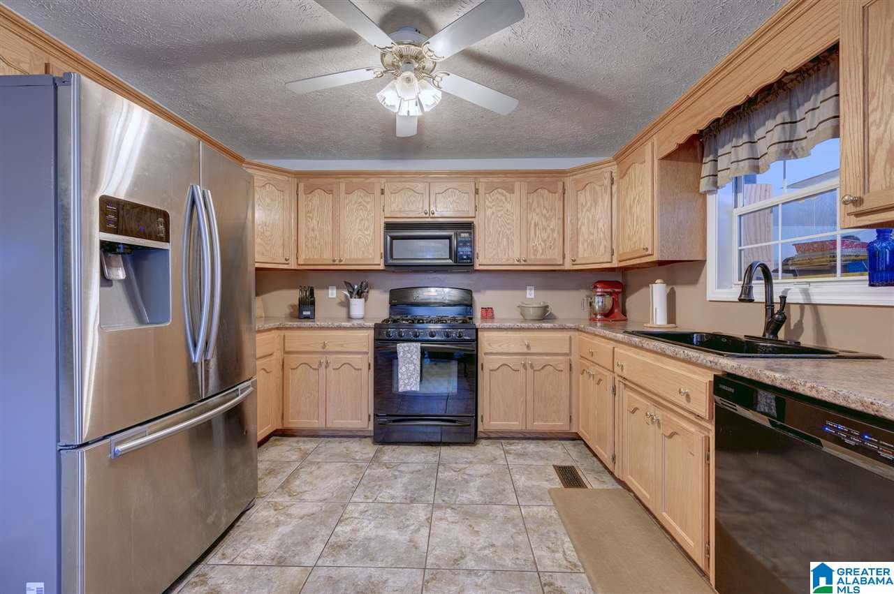 1988 Rock Springs Road Warrior, AL 35180 - Photo 6 of 41