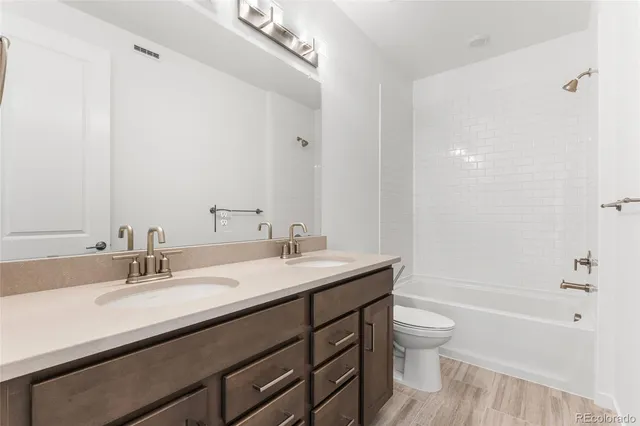 $779,990 | 4125 North Duquesne Court, Aurora, CO 80019