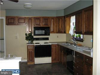 64 Ridge View Drive Coatesville, PA 19320 - Photo 9 of 12 Kitchen